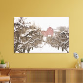 USA, Oregon, Hood River. Schneebedeckter Apple Leinwanddruck (Insitu (Wohnzimmer))