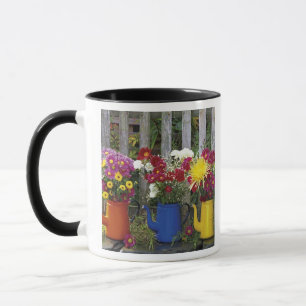 USA, Oregon, Portland. Antiquitätenware Tasse