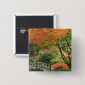 USA, Oregon, Portland. Holzbrücke und Ahorn Button (Vorne & Hinten)