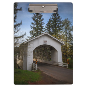 USA, Oregon, Scio, Hannah Bridge 2 Klemmbrett