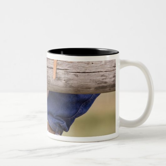 USA, Oregon, Seneca, Ponderosa Ranch. Cowboy Zweifarbige Tasse (Rechts)
