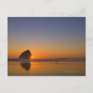 USA, Oregon, Strand mit Stein Postkarte