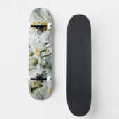 USA, Oregon, Willamette Valley, Selective Skateboard (Vorderseite)