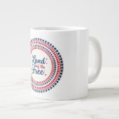 USA/patriotischer 4. Juli Land der Freiheit Jumbo-Tasse (Vorderseite Rechts)