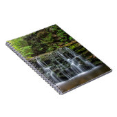 USA, Pennsylvania, Benton. Wasserfall in Ricketten Notizblock (Rechte Seite)