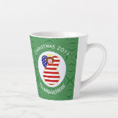 USA Red Haired Angel Christmas Flag Personalisiert Milchtasse (Rechts)