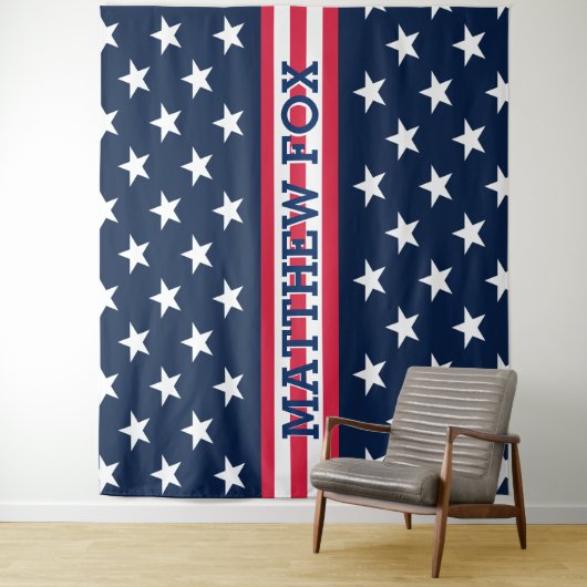 USA Stars Stripes ⭐ Monogram Dazzling Wandteppich (Beispiel)