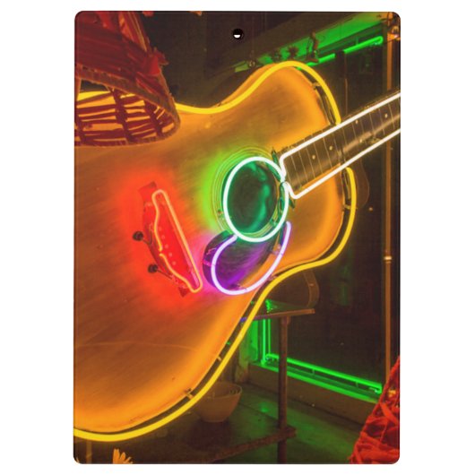 USA, Texas, Austin. Neongitarre an der Erpressung Klemmbrett (Rückseite)