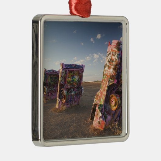 USA, TEXAS, Panhandle Area, Amarillo: Cadillac 2 Silbernes Ornament (Rechts)