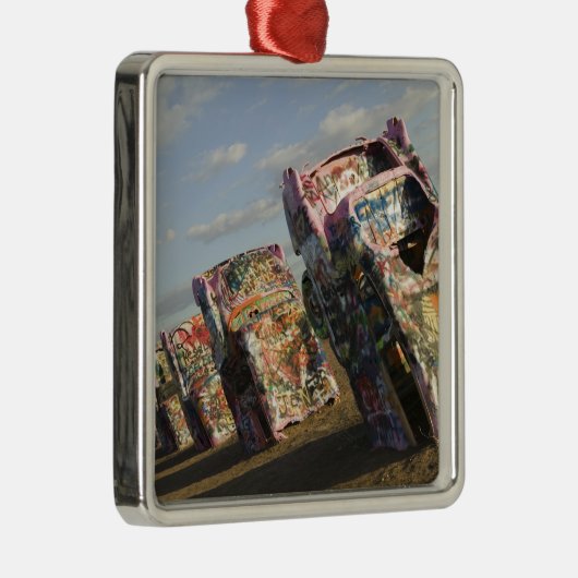 USA, TEXAS, Panhandle Area, Amarillo: Cadillac Silbernes Ornament (Rechts)