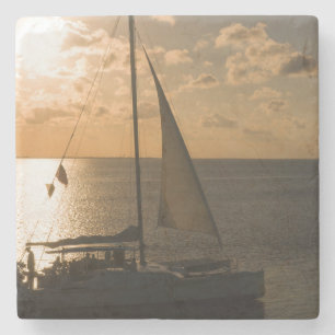 USA, Texas, South Padre Island. Segelboot Steinuntersetzer