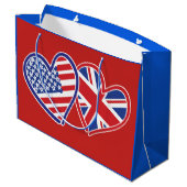 USA und UK Flag Hearts Große Geschenktüte (Rückseite Schrägansicht)