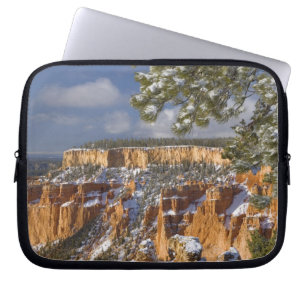 USA, Utah, Bryce Canyon Nationalpark. Sonnenaufgan Laptopschutzhülle