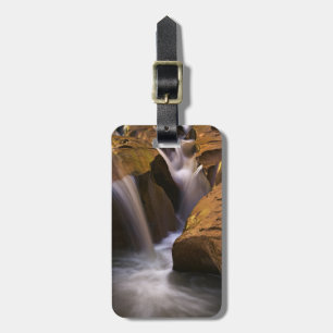 USA, Utah, Escalante Wilderness. Wasserfall in 2 Gepäckanhänger