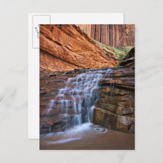 USA, Utah, Escalante Wilderness. Wasserfall in Postkarte (Vorne/Hinten)