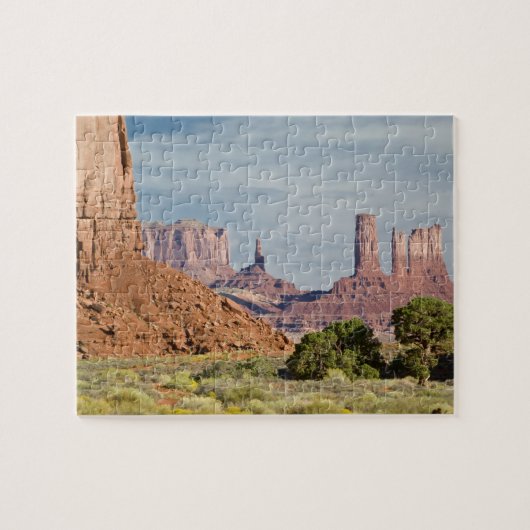 USA, Utah, Monument Valley Navajo Tribal Park. Puzzle (Horizontal)