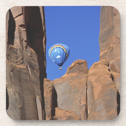 USA, Utah, Monument Valley. Regenbogen-Heißluft Untersetzer (Vorderseite)