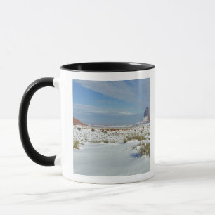 USA, Utah, Monument Valley. Sagebrush Tasse