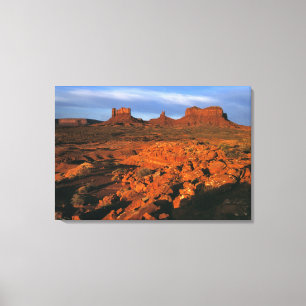 USA, Utah, Monument Valley. Sonnenlicht Leinwanddruck