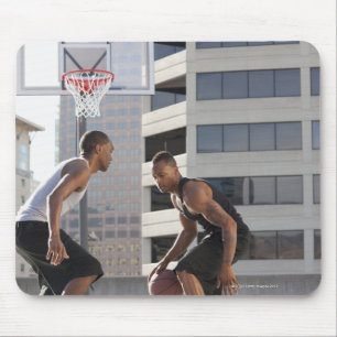 USA, Utah, Salt Lake City, Spielen mit zwei jungen Mousepad