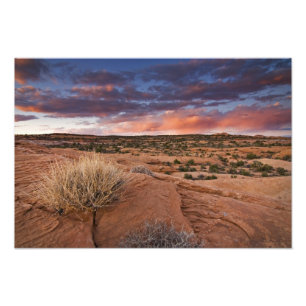 USA, Utah. Sonnenuntergang auf Gift Spider Mesa in Fotodruck