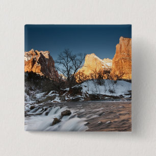 USA, Utah, Zion-Nationalpark. Bergsonneaufgang Button