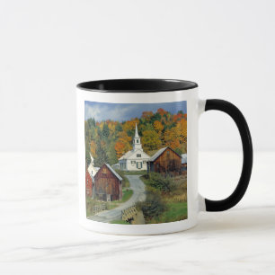USA, Vermont, Waits River. Herbstlaub fügt hinzu Tasse