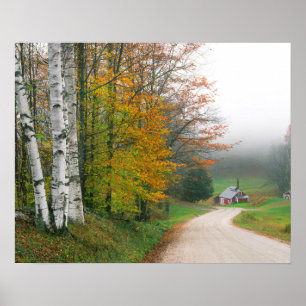 USA, Vermont. Zuckerhaus in der Nähe der Stadt S Poster