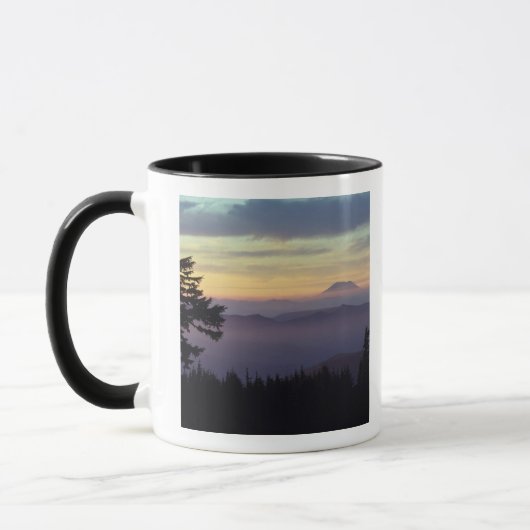 USA, Washington. Berg St. Helens durch Tasse (Links)
