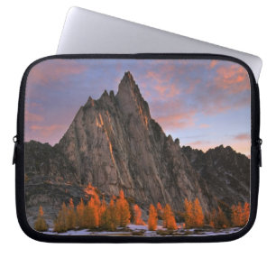 USA, Washington, Cascade Mountains. Prusik-Gipfel Laptopschutzhülle