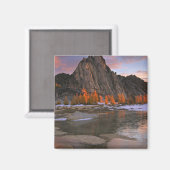 USA, Washington, Cascade Mountains. Prusik Peak Magnet (Vorderseite/Rückseite)