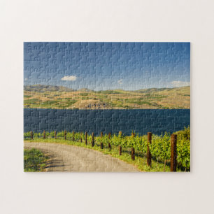 USA, Washington, Lake Chelan. Weinberg Puzzle