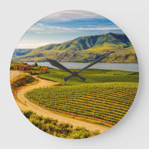 USA, Washington, Lake Chelan. Weintrauben von Bens Große Wanduhr
