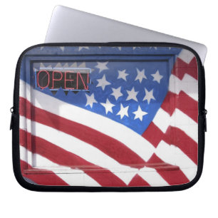 USA, Washington, Moses Lake. Flaggenwandgemälde au Laptopschutzhülle