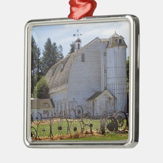 USA, Washington, Pullman, Scheune Silbernes Ornament (Links)