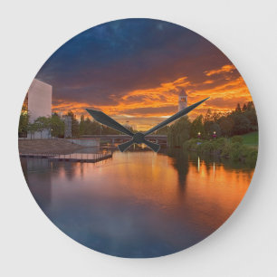 USA, Washington, Spokane, Riverfront Park Große Wanduhr
