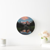 USA, Washington Staat. Rainier-Reflection Runde Wanduhr (Zuhause)