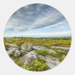 USA, West Virginia, Davis. Landschaft in Dolly Runder Aufkleber