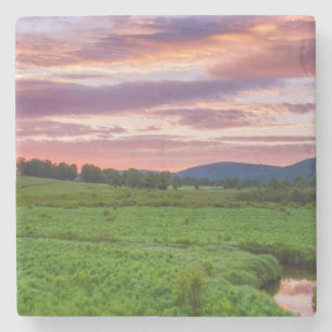 USA, West Virginia, Davis. Landschaft Steinuntersetzer