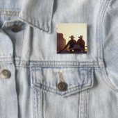 USA, Wyoming, Pine Bluffs. Zwei Männer schütteln Button (Beispiel)