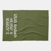 USAG Ansbach Latitude Longitude Geschirrtuch (Horizontal)