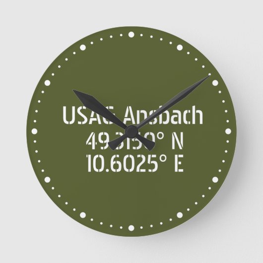 USAG Ansbach Latitude Longitude Runde Wanduhr (Vorderseite)