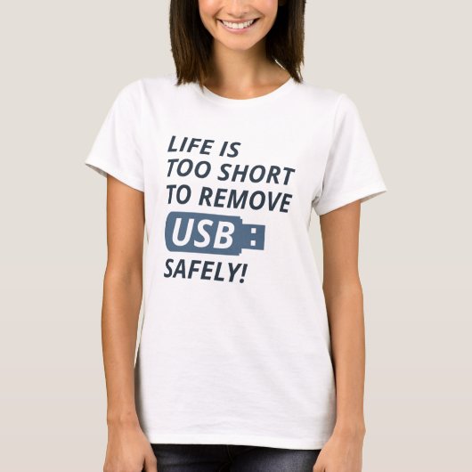 USB sicher entfernen T-Shirt (Vorderseite)