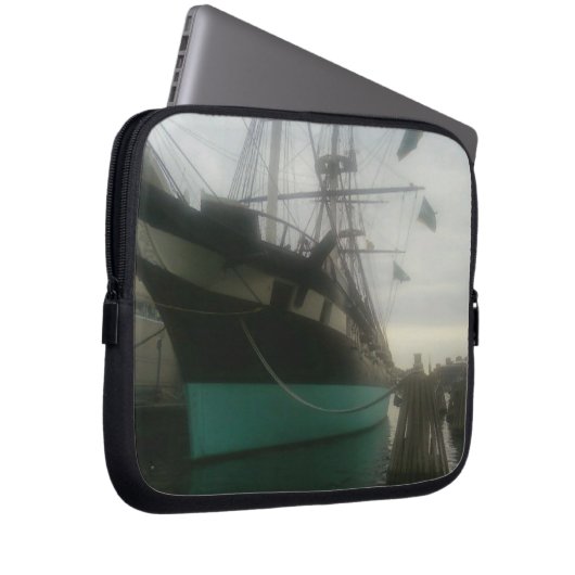 USS Constellation Laptopschutzhülle (Vorne Rechts)