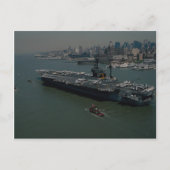 USS John F. Kennedy", in New Yorks Hudson R Postkarte (Vorderseite)