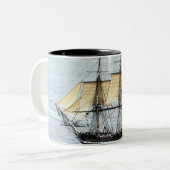USS-Konstitution an der vollen Maske Zweifarbige Tasse (Vorderseite Links)