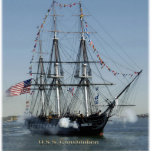 USS Verfassung Firing Cannons Freistehende Fotoskulptur<br><div class="desc">Die US-Verfassung feuert Kanonen. Alte Ironside schwere Fregatte. Weitere Bilder unter http://frontiernow.com Bitte fügen Sie Ihren eigenen Text hinzu.</div>