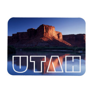 Utah, eine Mesa, die sich im Colorado River widers Magnet