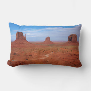 Utah. Grenze zu Arizona, Navajo Nation, Monument Lendenkissen