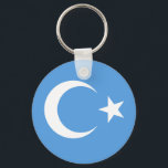 Uyghur/Ostturkestan-Flagge Schlüsselanhänger<br><div class="desc">Die Uiguren, alternativ Uiguren, Uiguren oder Uiguren genannt, sind eine turkische Volksgruppe, die aus der Region Zentral- und Ostasien stammt und kulturell mit ihr verbunden ist. Die Uiguren werden als Eingeborene der Autonomen Region Xinjiang Uyghur in der nordwestlichen China anerkannt. Sie gelten als eine der 55 offiziell anerkannten ethnischen Minderheiten...</div>